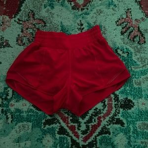 Lululemon 2.5 High Rise Hotty Hots Red Size 2
